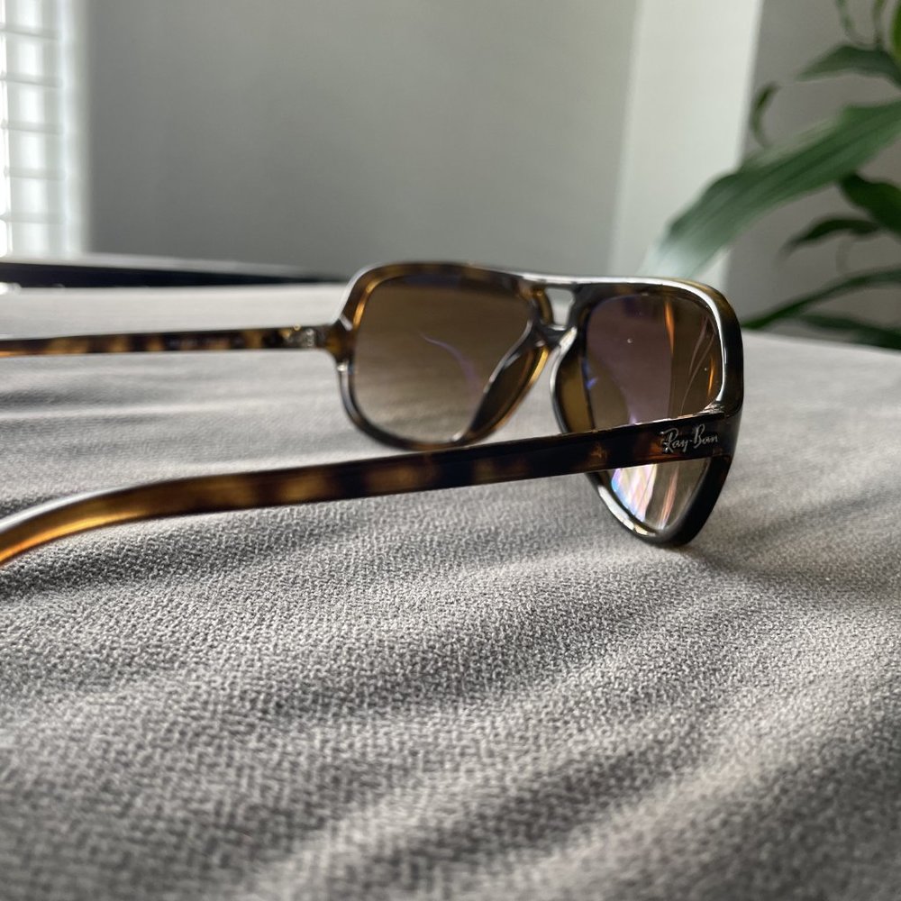 Gorgeous Ray-Ban Vintage Aviators Brown Gradient Unisex, BRAND SPANKING NEW!! - Picture 3 of 13